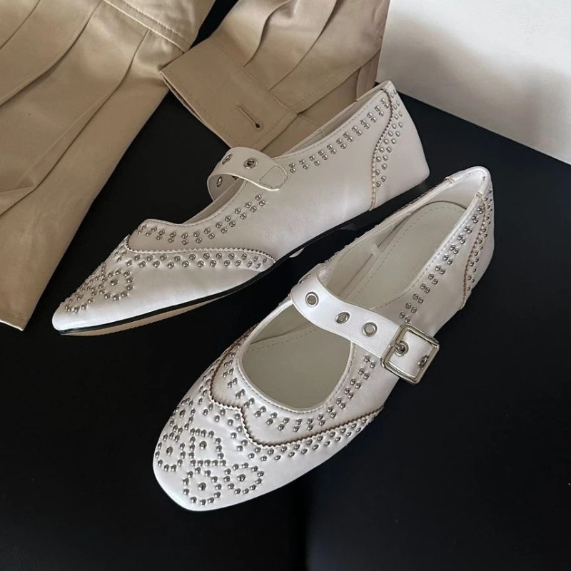 Retro Klinknagel Gesp Ontwerp  - Women'S Shoes Round Toe recensie en prijs