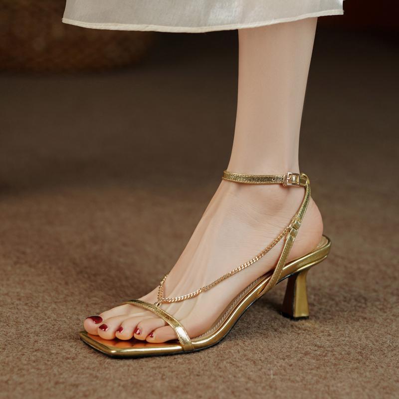 Gouden Damesmode Sandalen, Sti - Gold Chain Sandal recensie en prijs