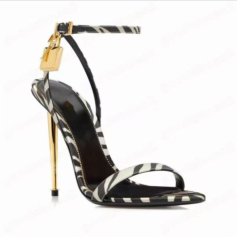 Gesp Effen Kleur Key Lock Deco - Platform Mule Heel recensie en prijs