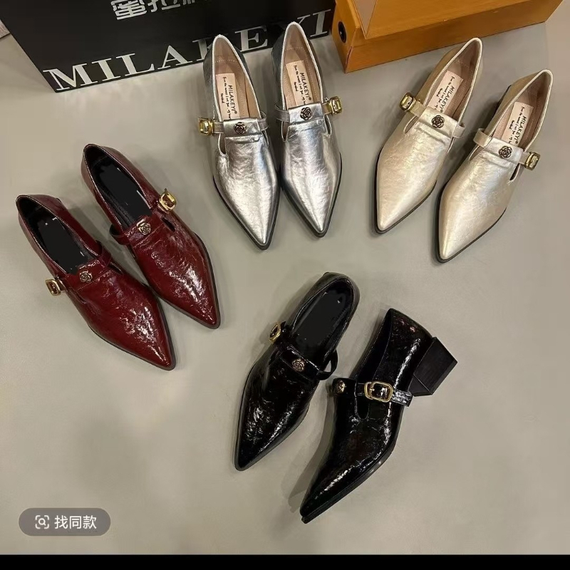Platte zool Dikke zool Puntige - Pointed Toe Flat recensie en prijs