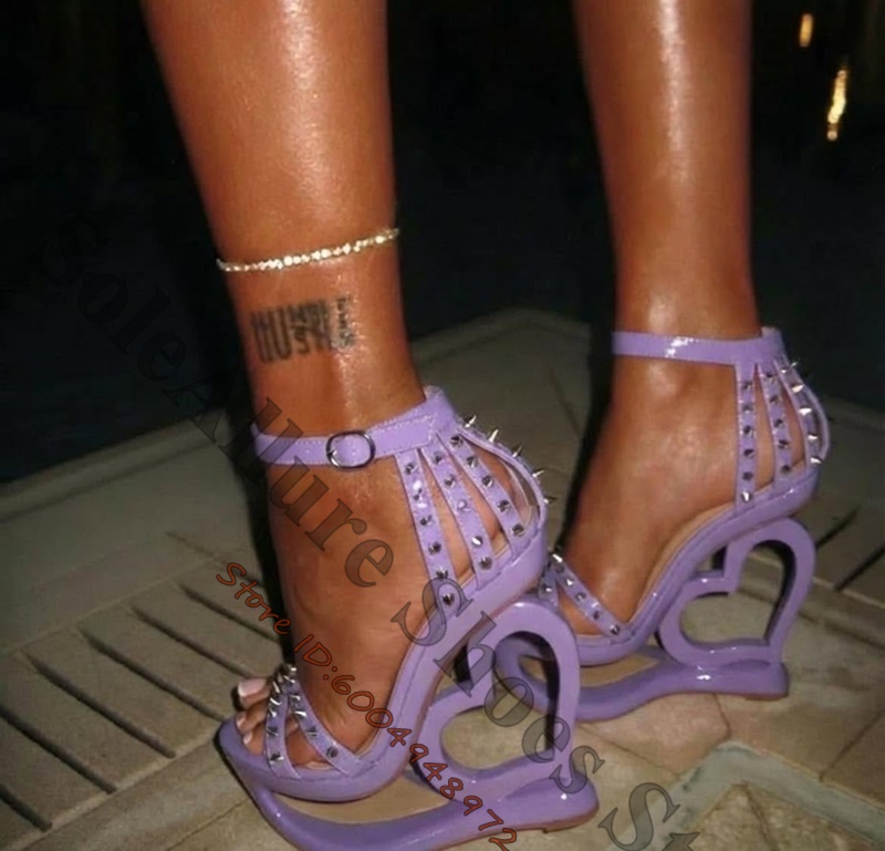 Heet roze spike-studded sandal - Leopard Print Heels recensie en prijs