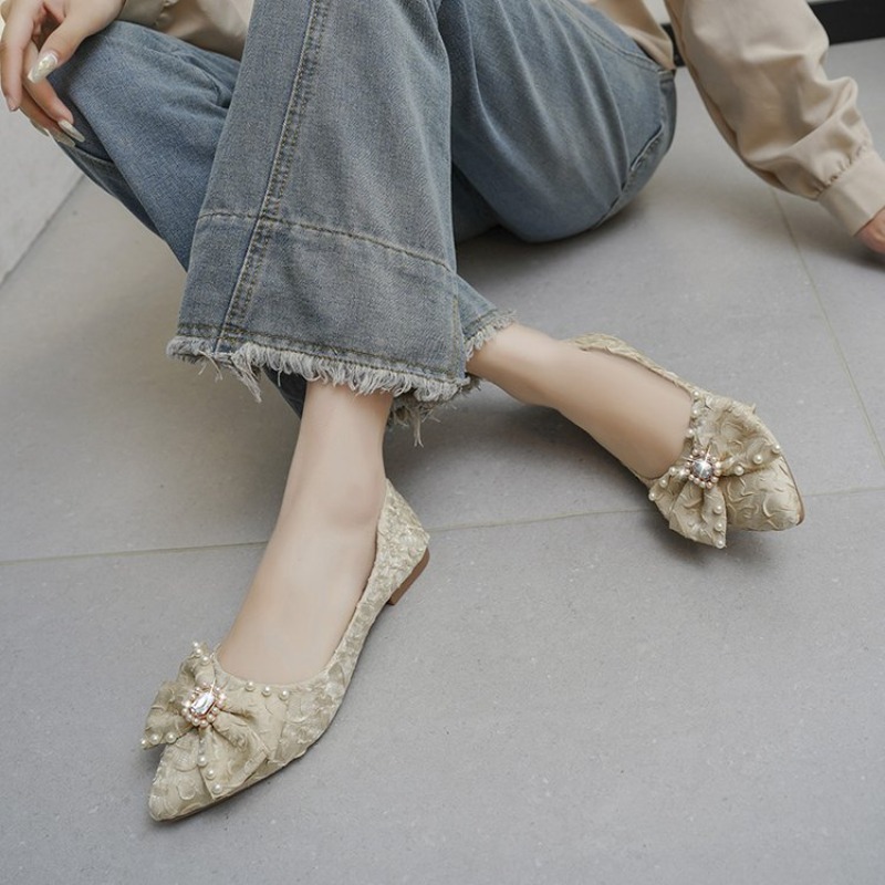 Platte glanzende schoenen dame - Pointed Toe Flat recensie en prijs
